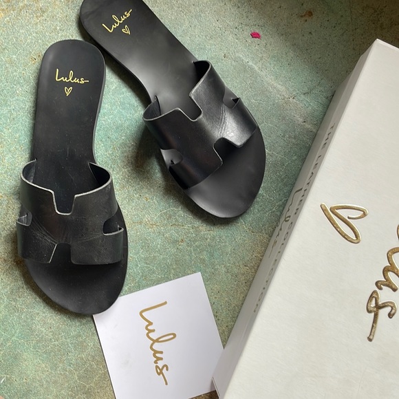 Lulus Shoes - NWB Lulu’s Cadence Black Sandals